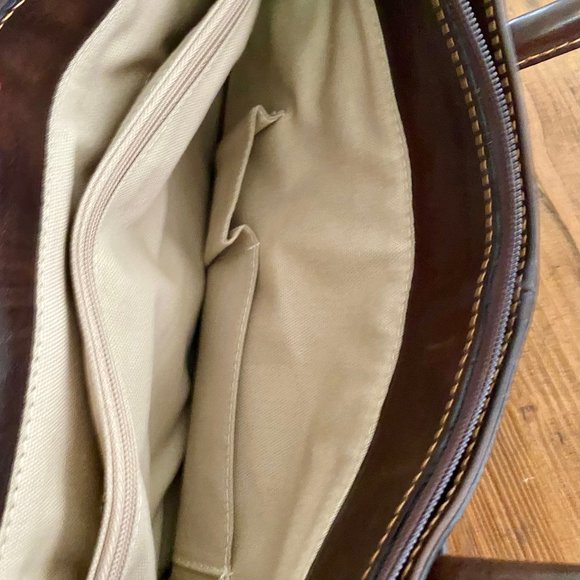 Borgo Dehli Etruschi Italian Leather Purse - Picture 3 of 6